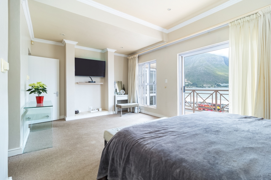 4 Bedroom Property for Sale in Northshore Western Cape